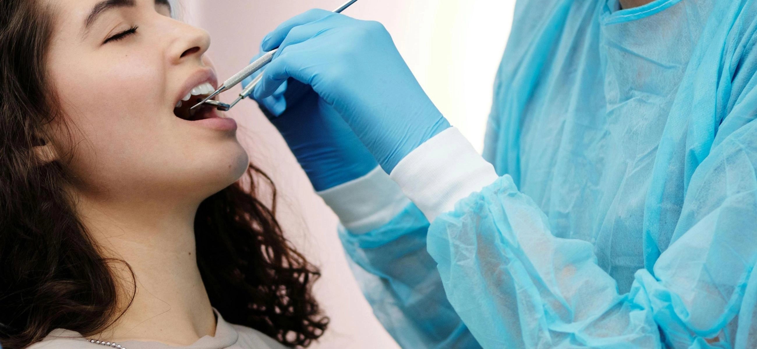 Periodontitis explained: causes, symptoms, and treatments