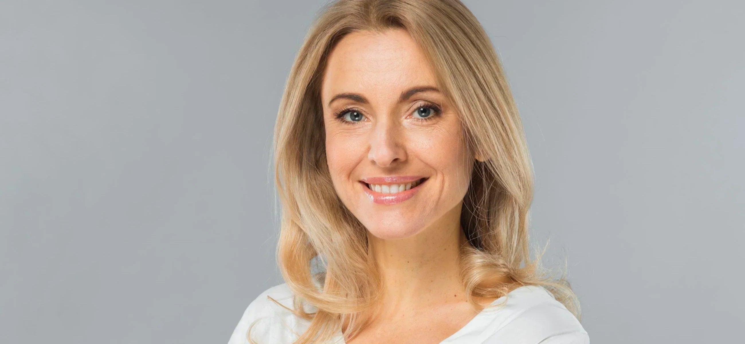 Hoe krul je haar effectief - de beste technieken met en zonder warmte