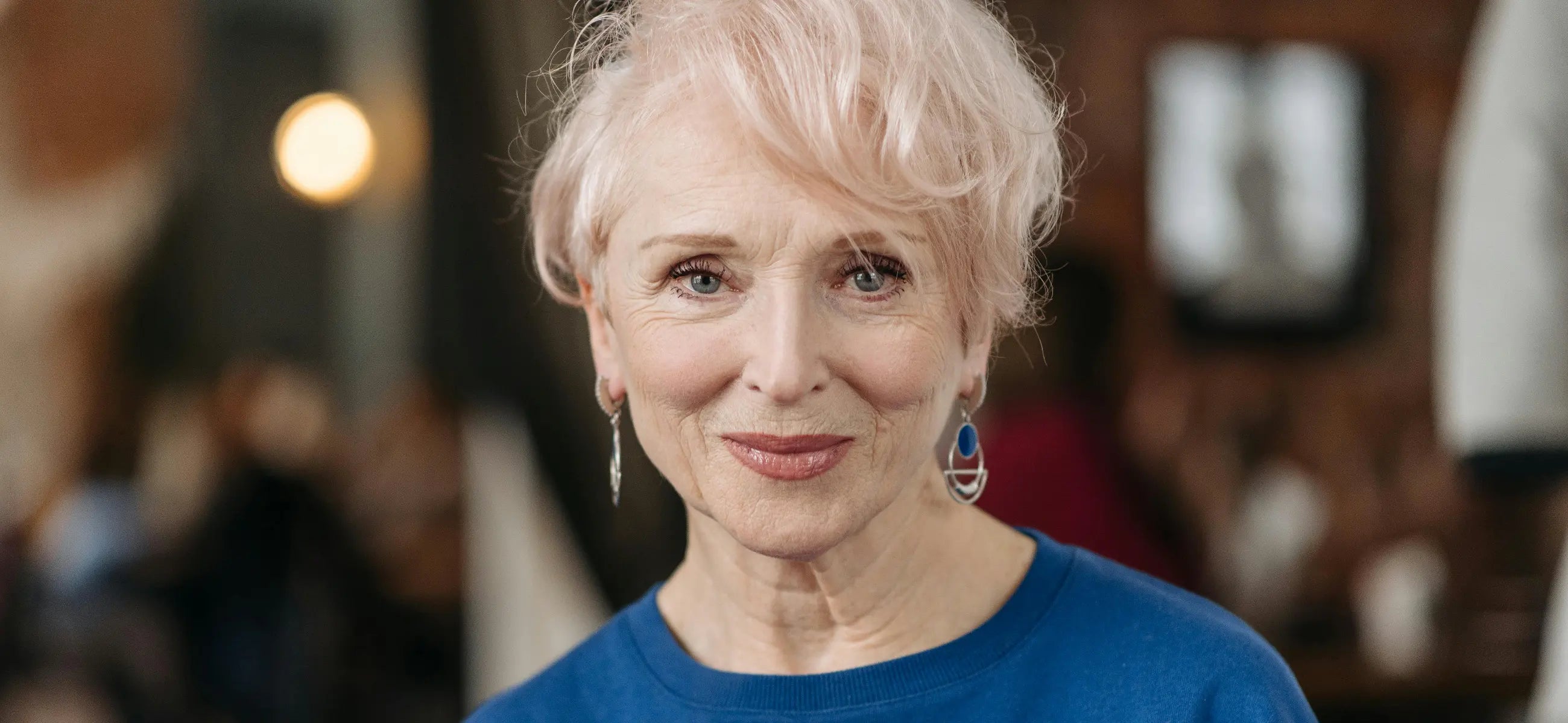 Qual é o melhor estilo de cabelo para uma mulher com mais de 60 anos?