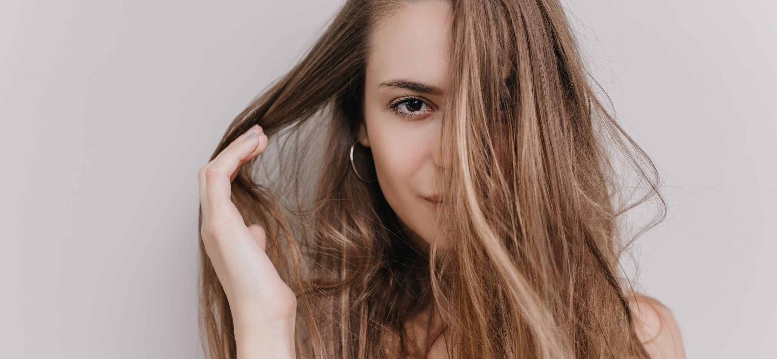 Celovit vodnik po profesionalnih lahkih sušilnikih za lase