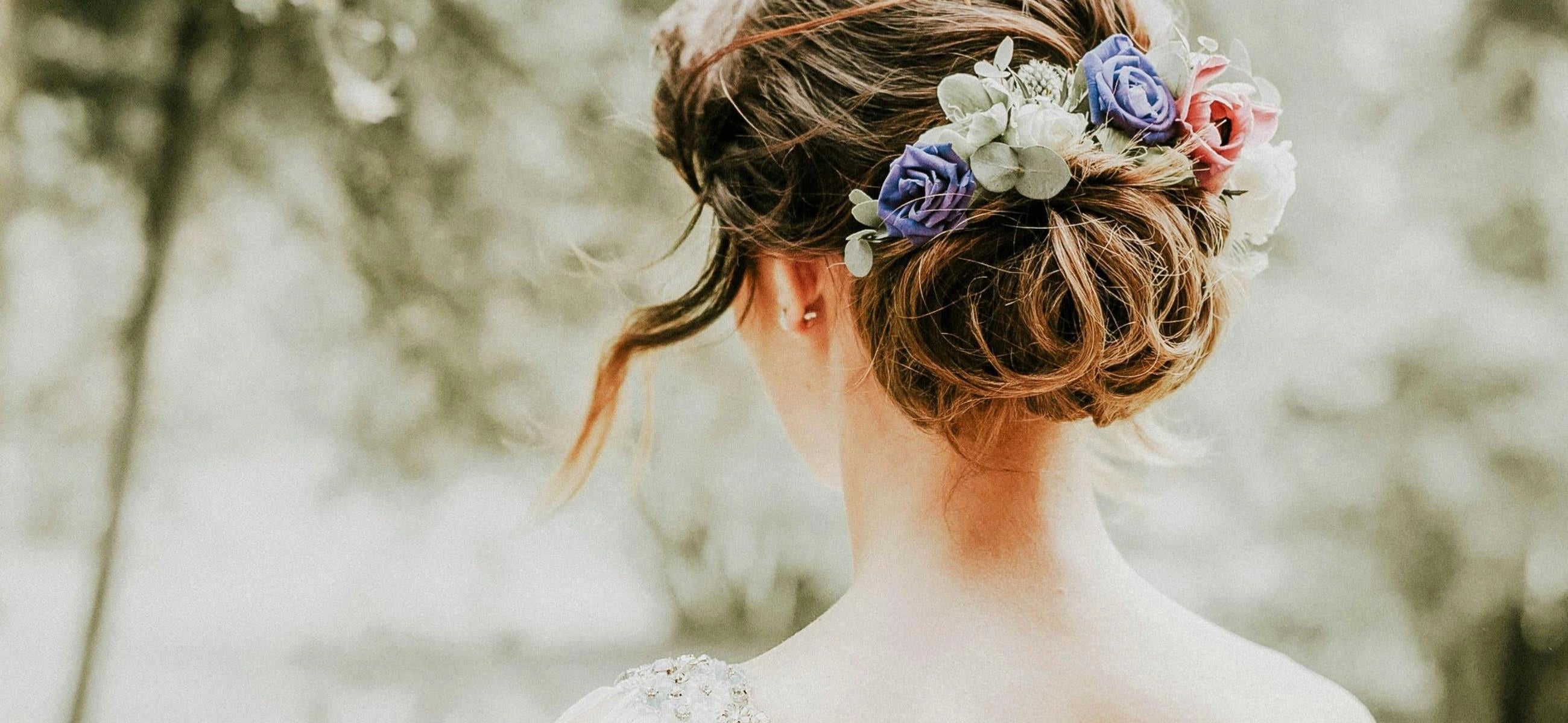 best wedding guest hairstyles: updos, braids and short hair ideas