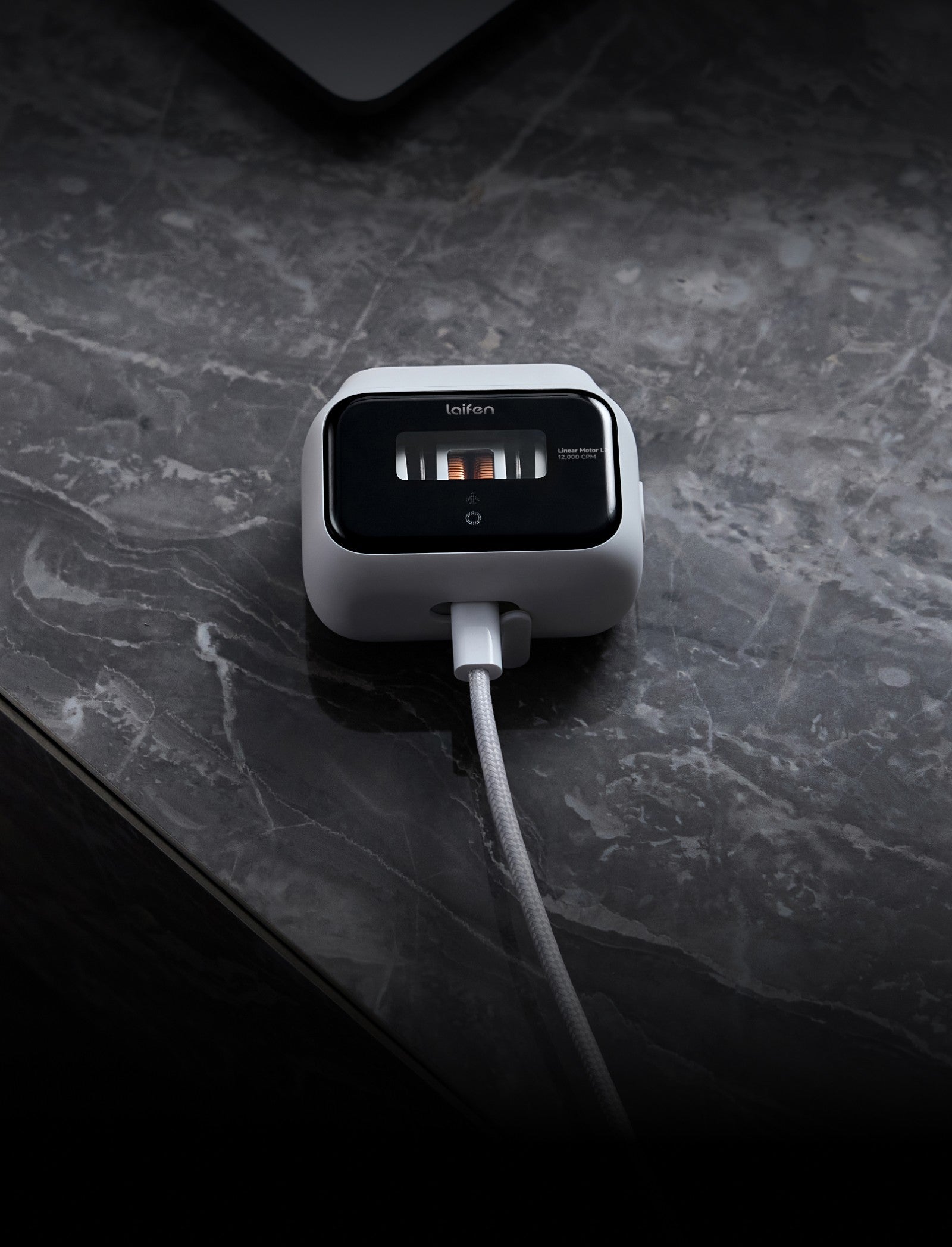 Laifen P3 USB-C charging