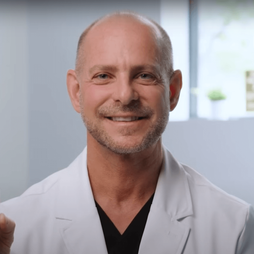 Par rapport aux brosses à dents manuelles