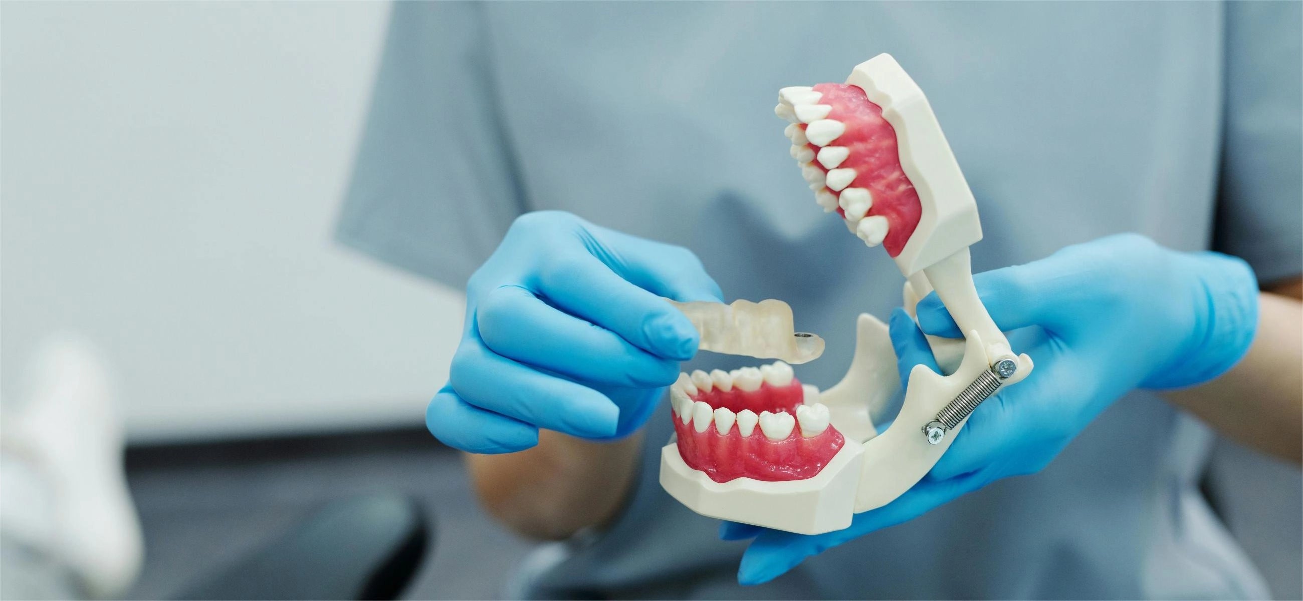 Comment utiliser correctement une brosse à dents électrique