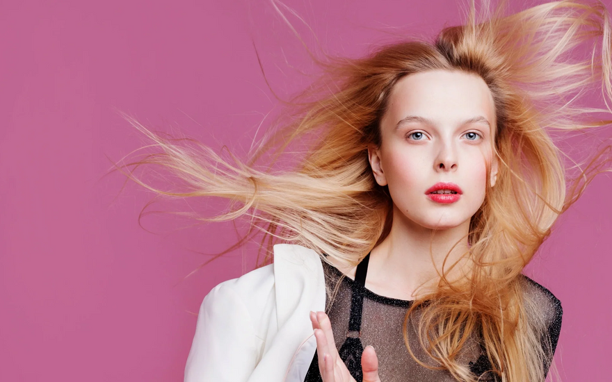 Um guia definitivo para os cabelos lisos: Para saber tudo sobre o tipo de cabelo liso