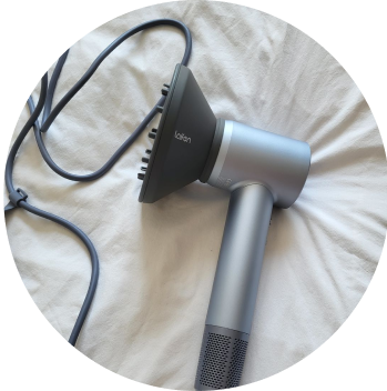 Secador de cabelo e alisador